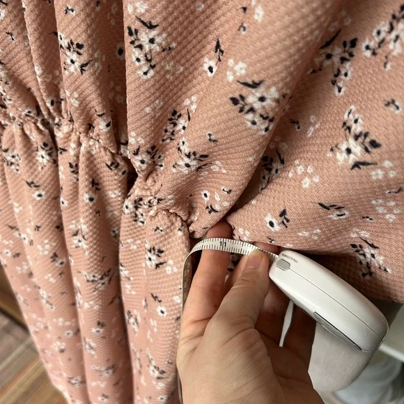 ASOS Design Textured Floral Smock Dress with Elastic Waistband - Picture 4 of 9